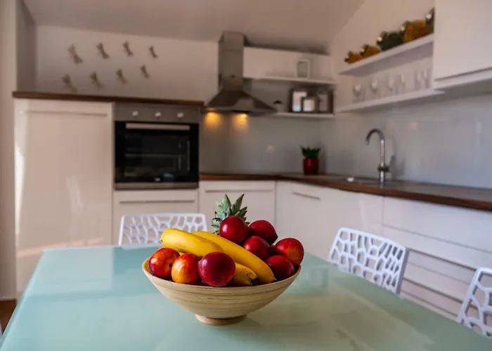 Zozzy Apartamento Posedarje