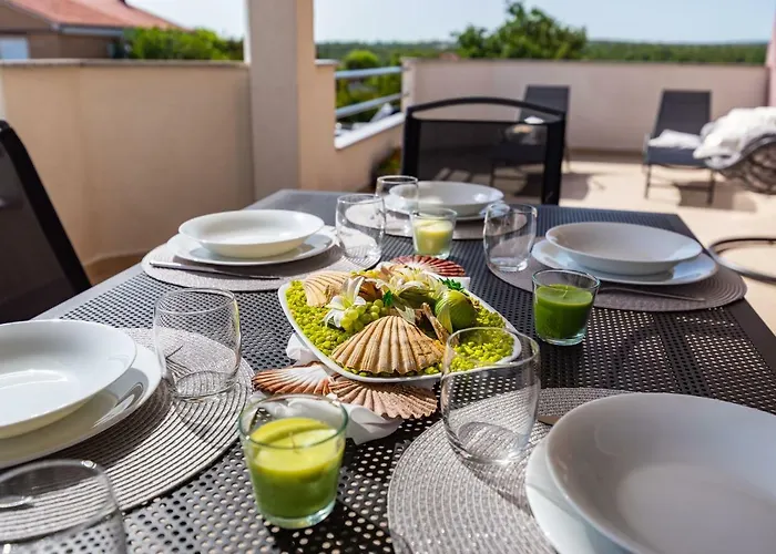 Zozzy Apartamento Posedarje